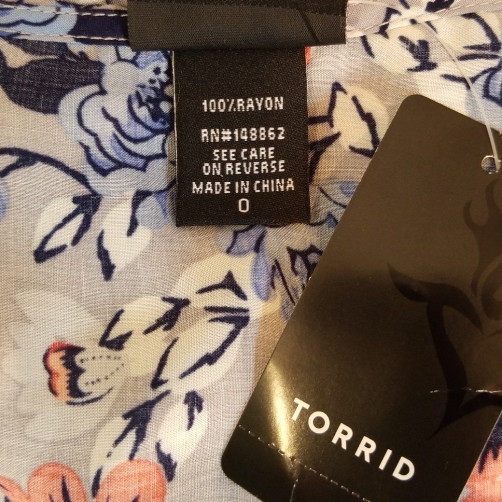 NWT Torrid Women 0 Floral Blouse Babydoll Tie Neck Flowy Top - Picture 8 of 15